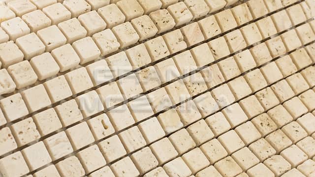Мозаика из травертина