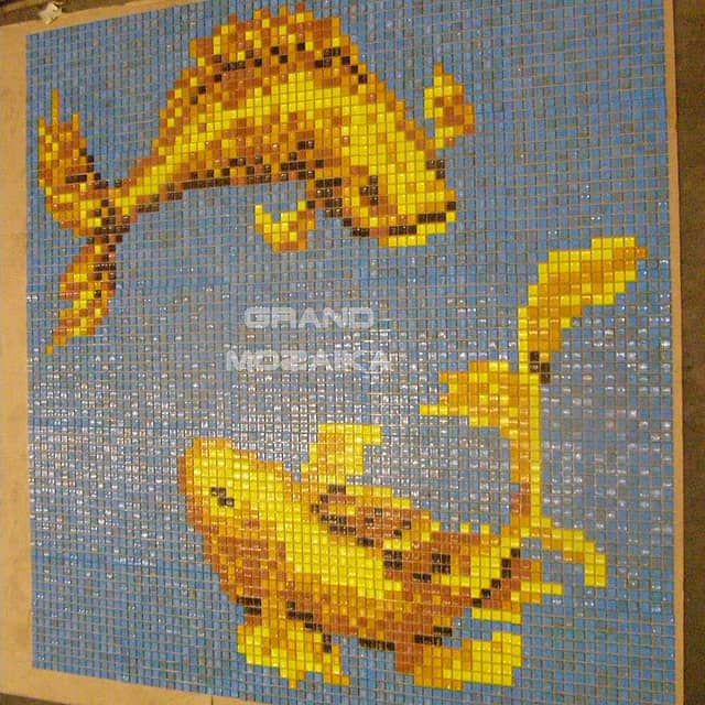 Мозаичное панно Две рыбки