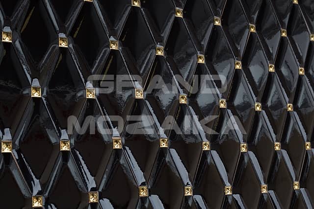  Керамические ромбы черные с золотыми вставками