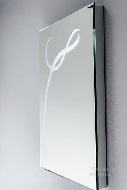 Зеркало со светодиодной подсветкой