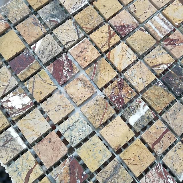  Мозаика из натурального камня