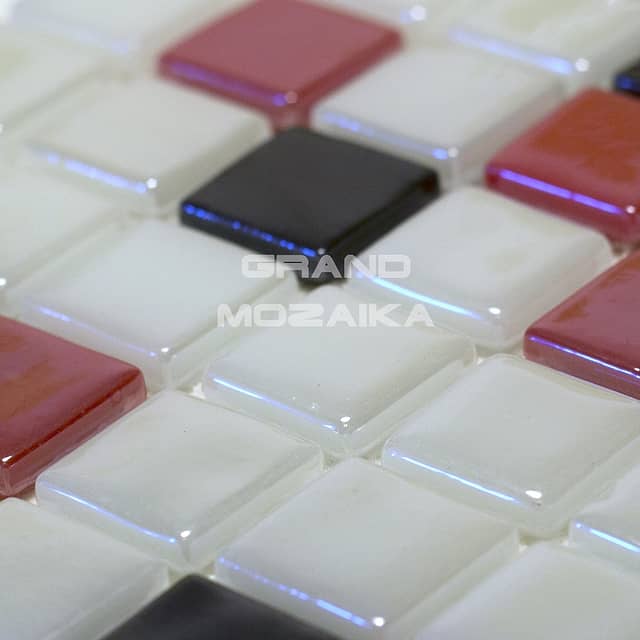 Высокоглянцевая стеклянная мозаика