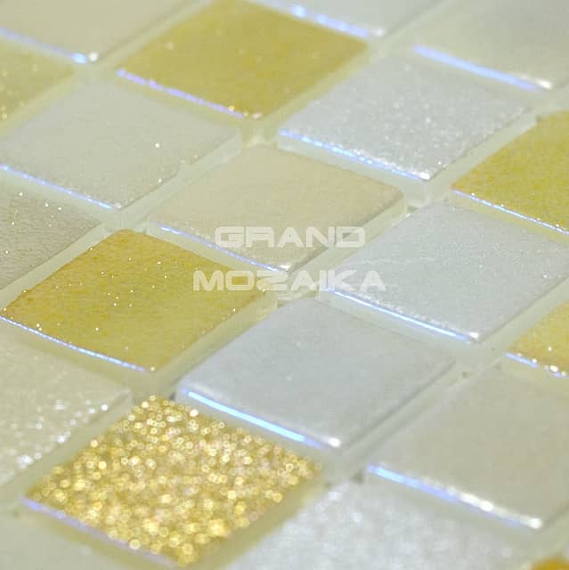 Высокоглянцевая стеклянная мозаика