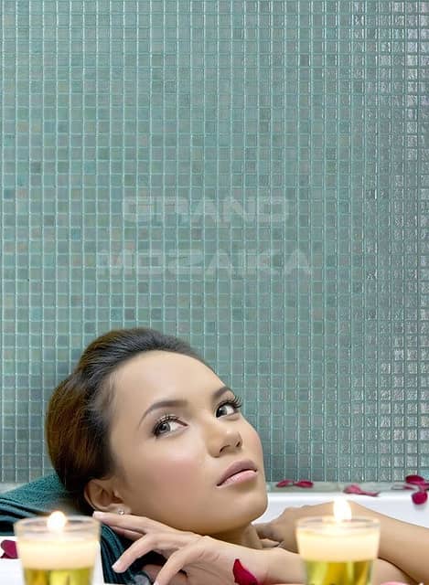 Стеклянная мозаика с перламутром, серия Iris