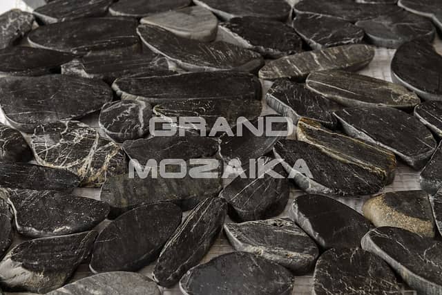 Мозаика из натуральной гальки