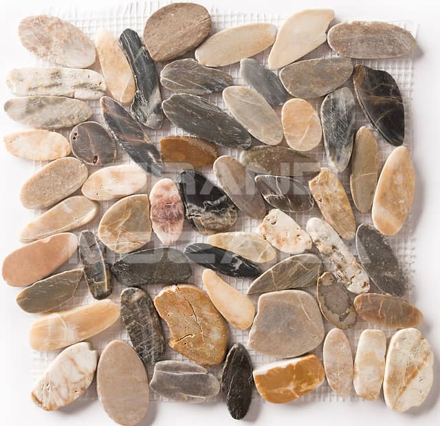 Мозаика из натуральной гальки