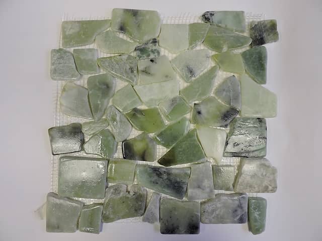 Мозаика из натурального камня