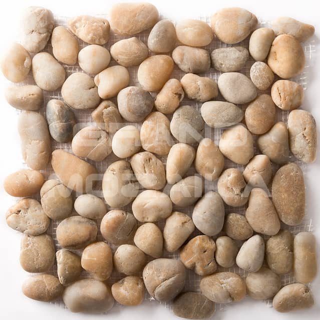 Мозаика из натуральной гальки