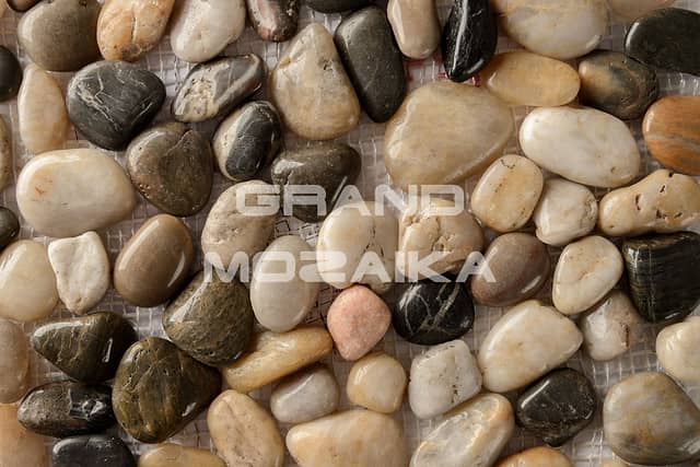 Мозаика из натуральной гальки