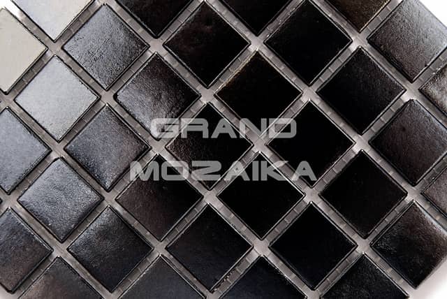 Стеклянная мозаика с перламутром